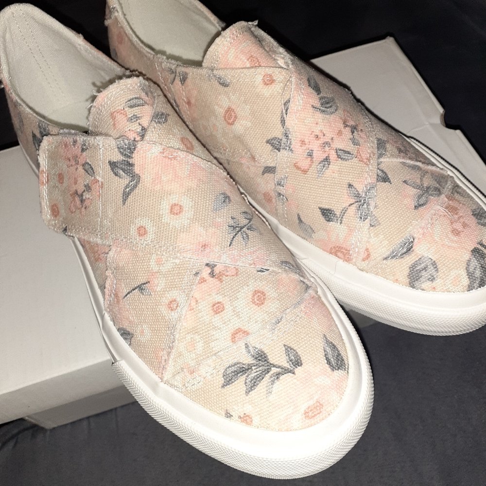 Gypsy Jazz slip on sneakers